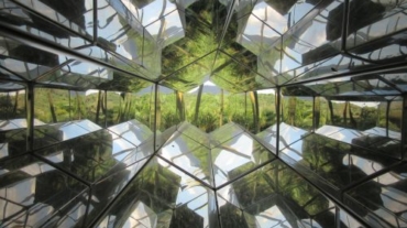 Danish artist Olafur Eliasson who was inspired by the kaleidoscope in the installation 'Machine of See' (2001-2008) Inhotim