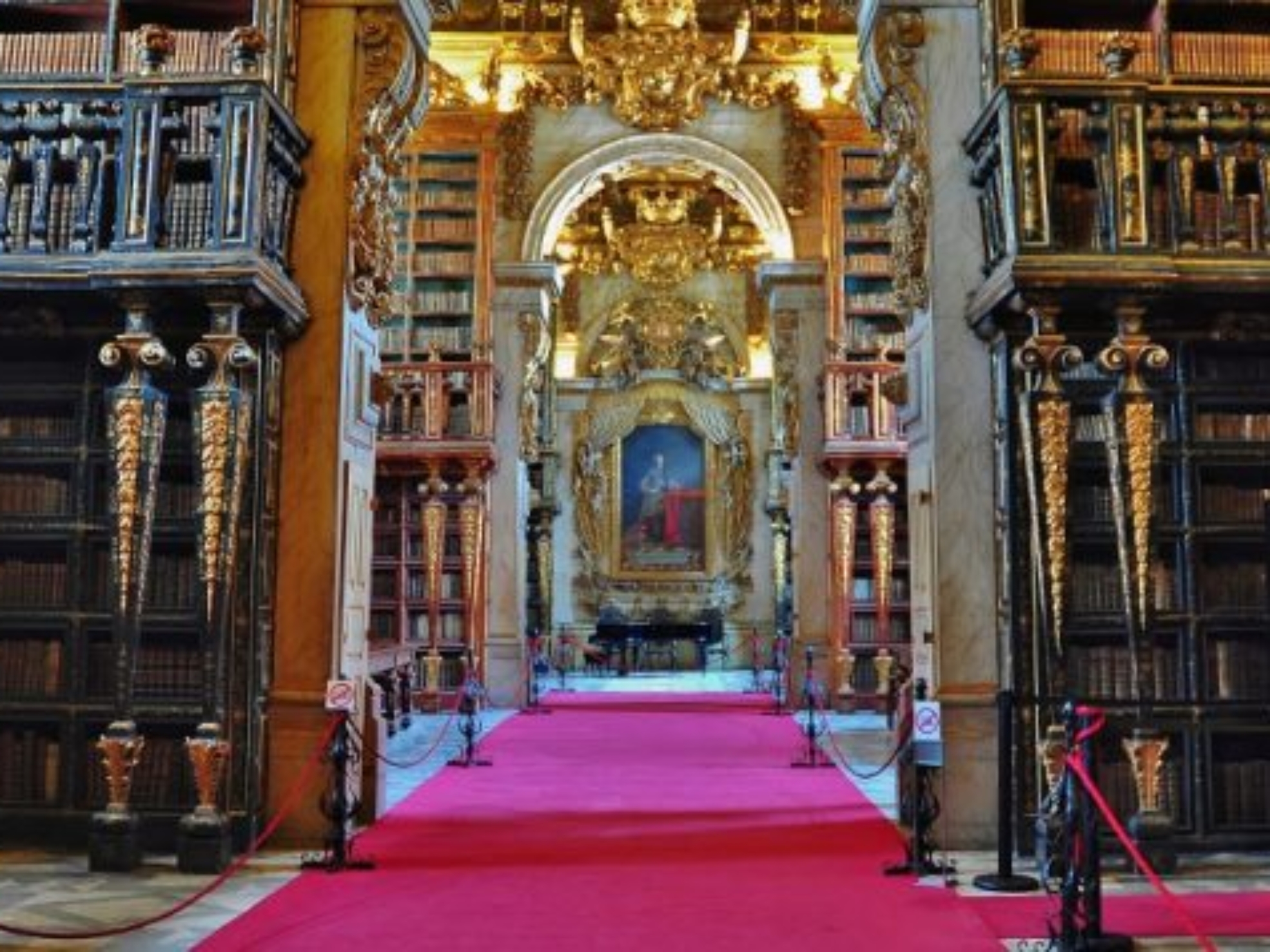 1353409742_biblioteca-slideshow-pic01
